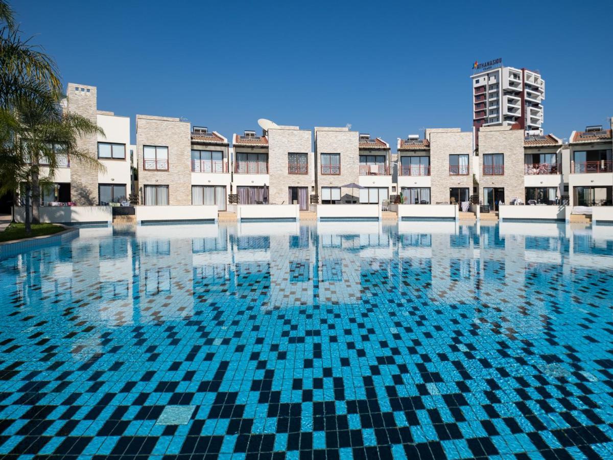 Sanders Aqua Park Resort - Precious 3-Bedroom Holiday Home With Shared Pool Limassol Kültér fotó