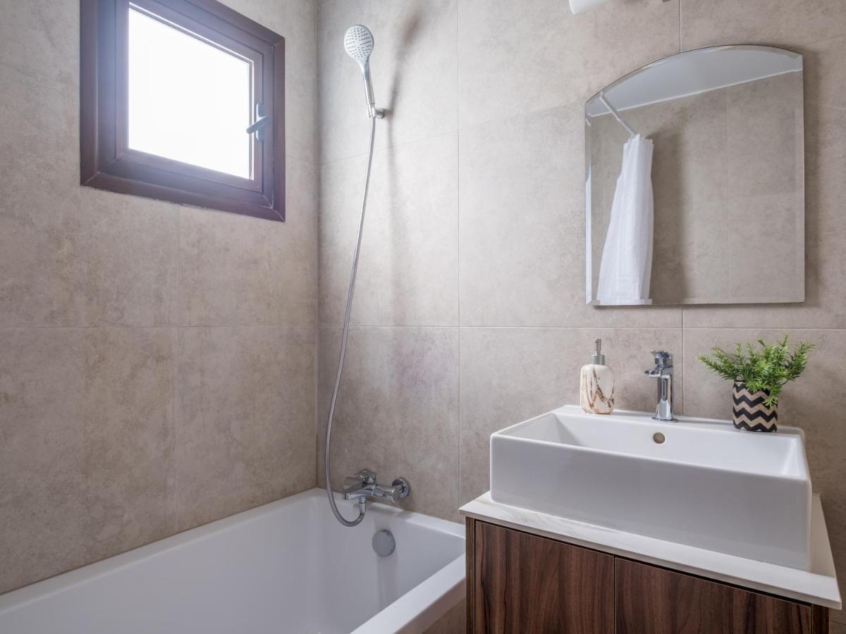 Sanders Aqua Park Resort - Precious 3-Bedroom Holiday Home With Shared Pool Limassol Kültér fotó